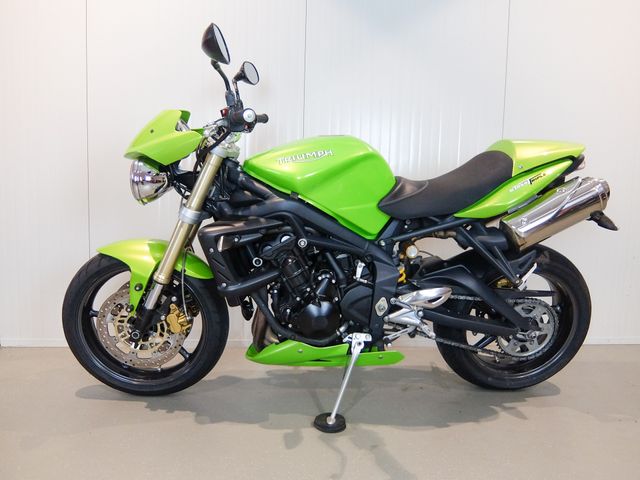 triumph - street-triple