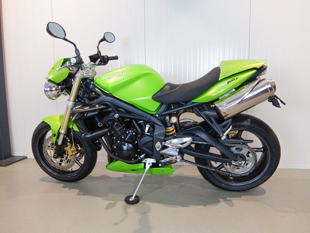 triumph - street-triple