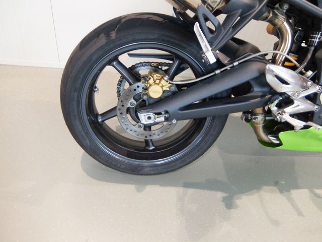 triumph - street-triple