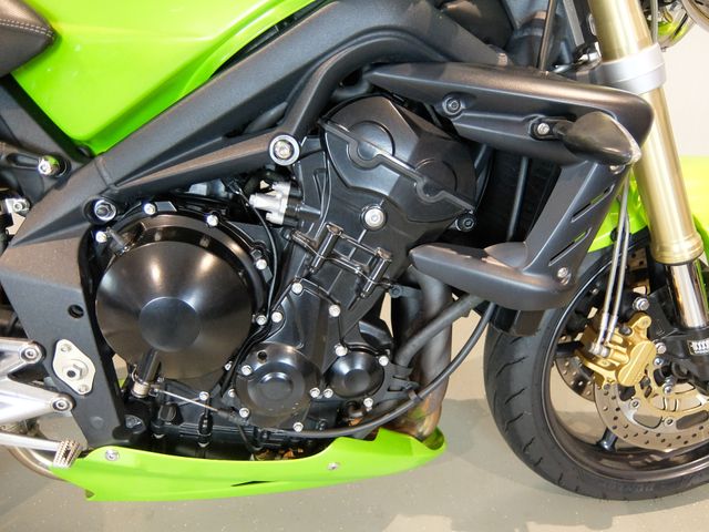 triumph - street-triple