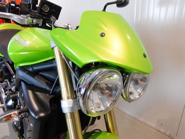 triumph - street-triple