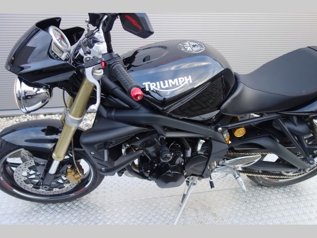 triumph - street-triple-675