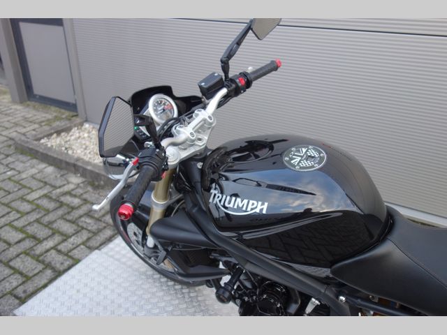 triumph - street-triple-675