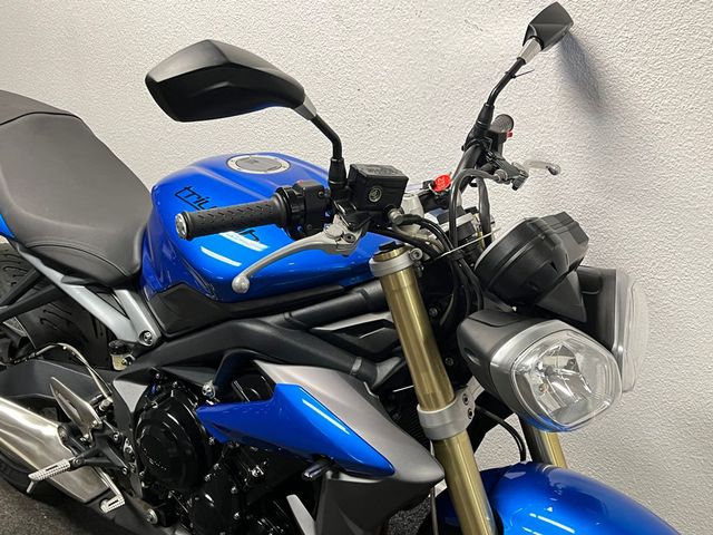 triumph - street-triple-675