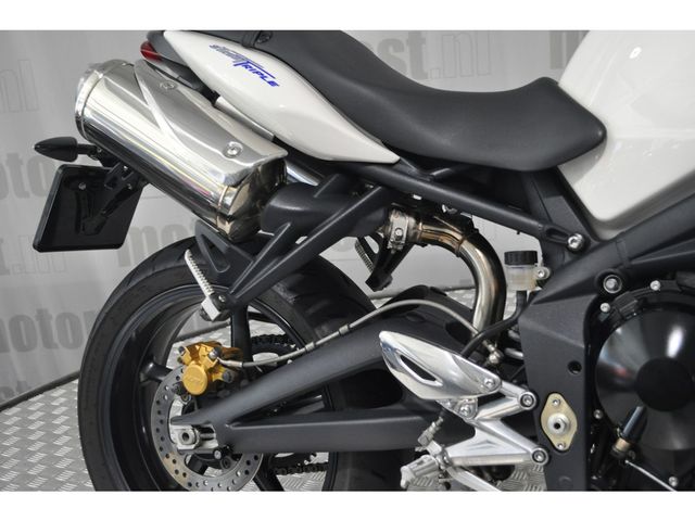 triumph - street-triple-675
