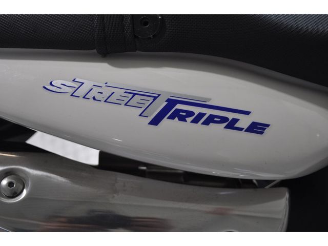 triumph - street-triple-675