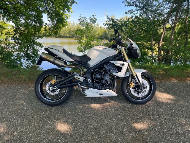 triumph - street-triple-675
