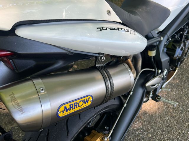 triumph - street-triple-675