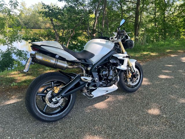 triumph - street-triple-675