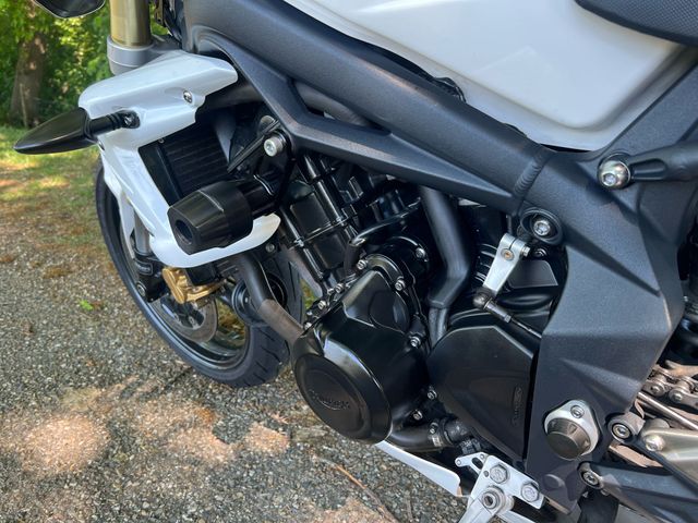 triumph - street-triple-675