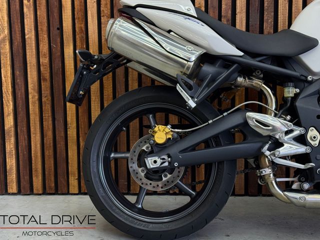 triumph - street-triple-675