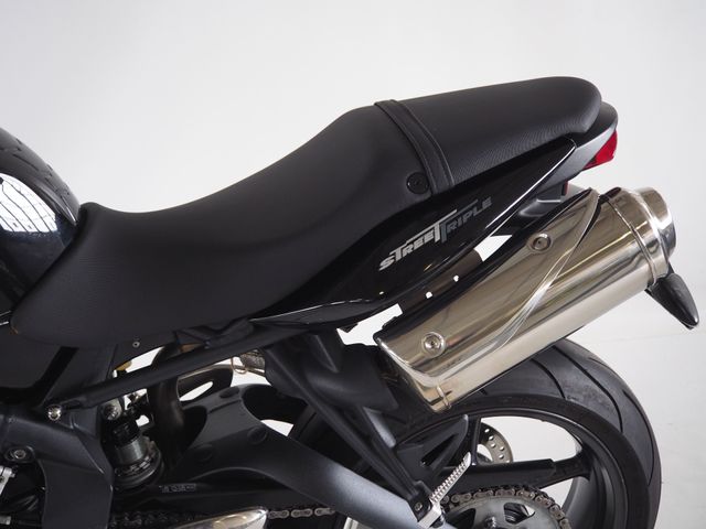 triumph - street-triple-675