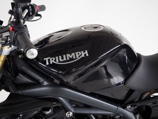 triumph - street-triple-675
