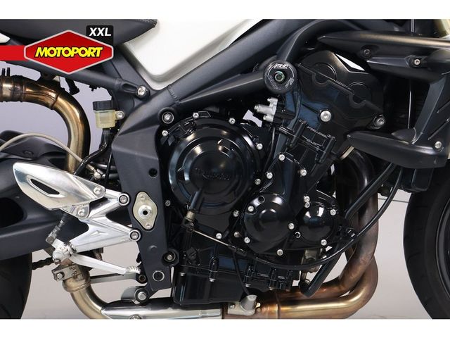 triumph - street-triple-675