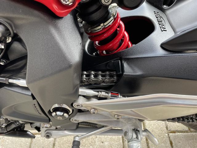 triumph - street-triple-765-r