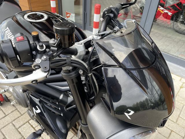 triumph - street-triple-765-r