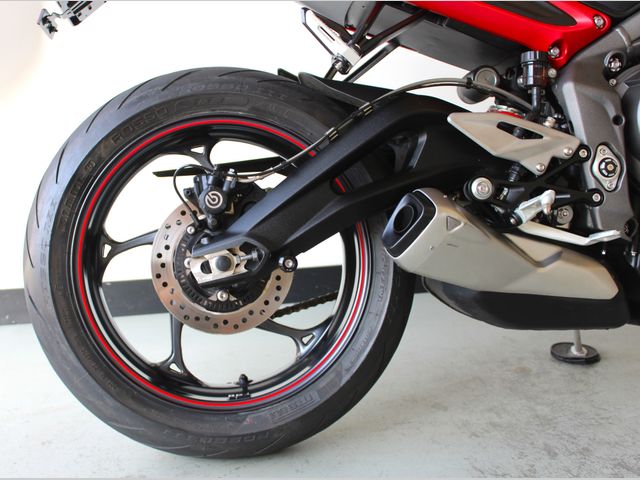 triumph - street-triple-765-r