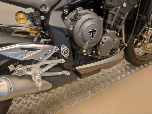 triumph - street-triple-765-rs