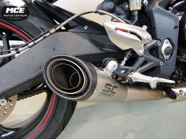 triumph - street-triple-r