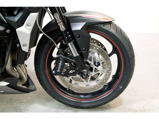 triumph - street-triple-r