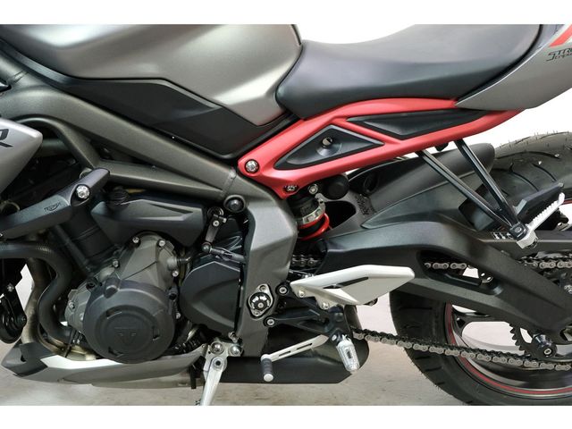 triumph - street-triple-r