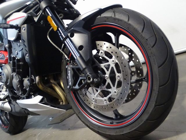 triumph - street-triple-r