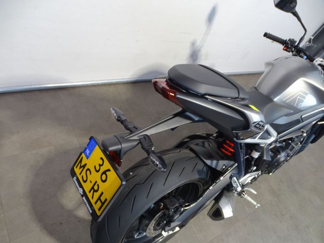 triumph - street-triple-r