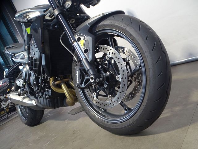 triumph - street-triple-r