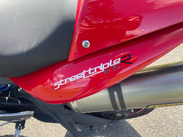 triumph - street-triple-r