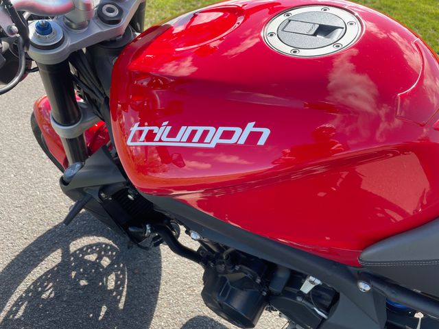 triumph - street-triple-r