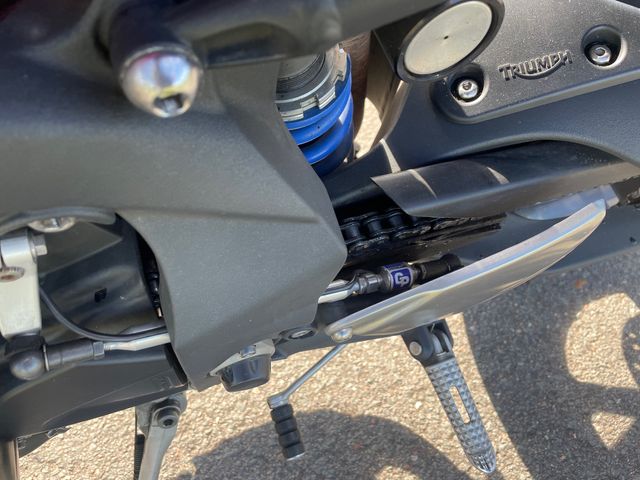 triumph - street-triple-r