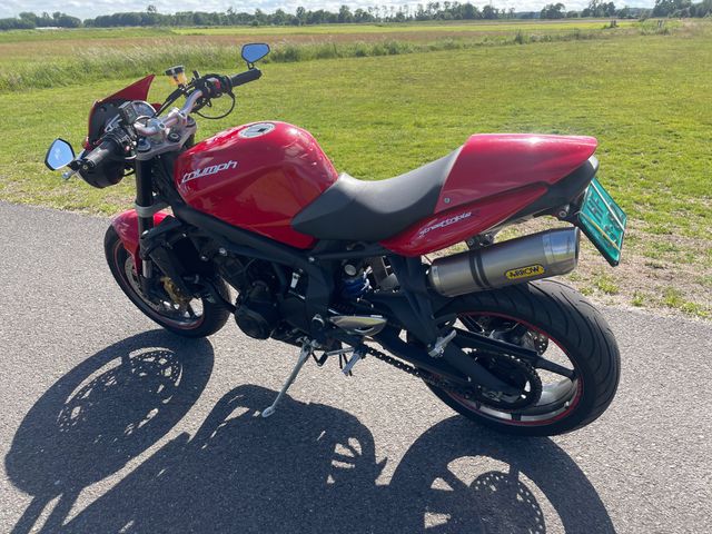 triumph - street-triple-r