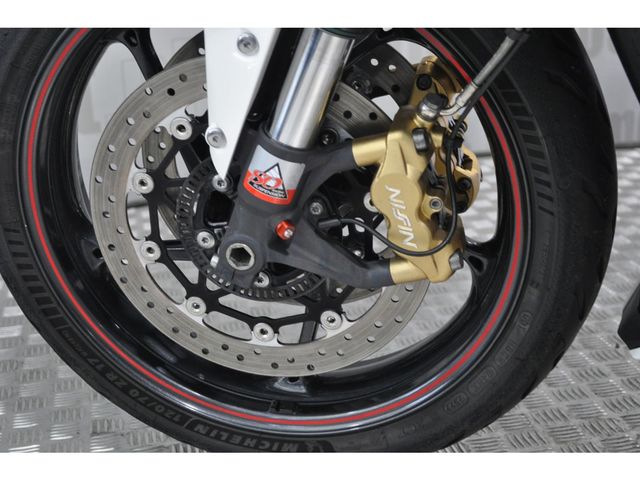 triumph - street-triple-r