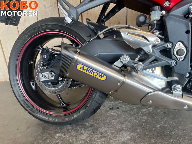 triumph - street-triple-r