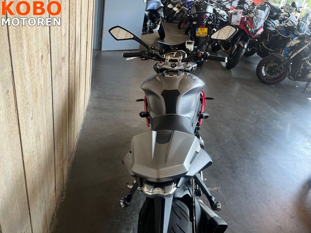 triumph - street-triple-r