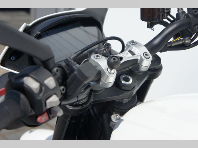 triumph - street-triple-r-abs