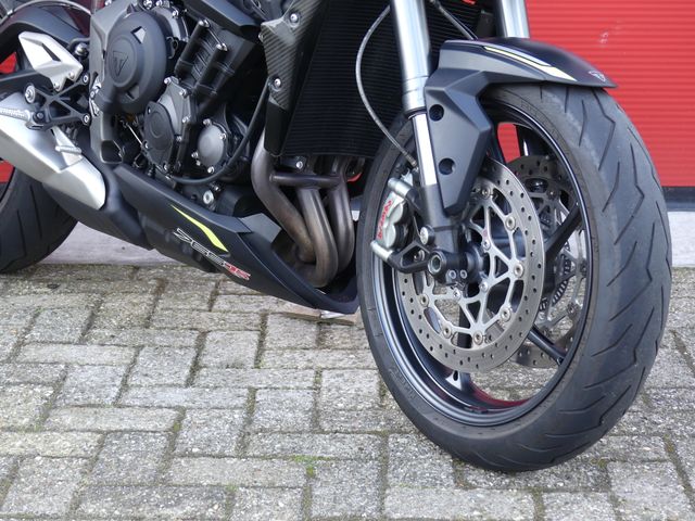 triumph - street-triple-rs