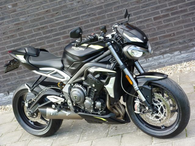 triumph - street-triple-rs