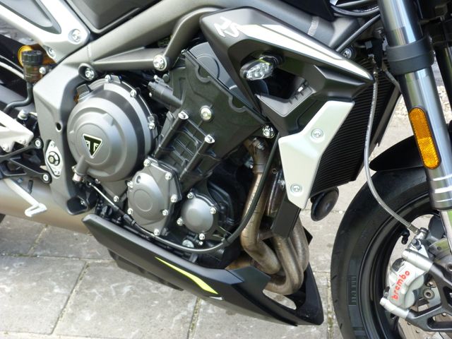 triumph - street-triple-rs