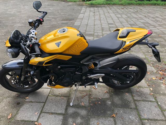 triumph - street-triple-rs