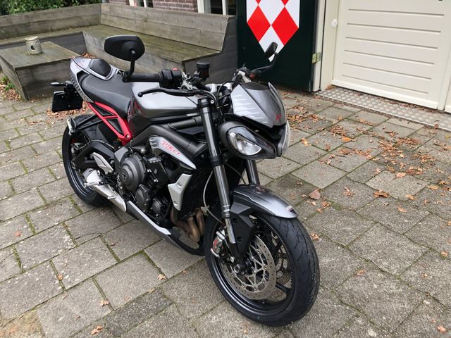 triumph - street-triple-rs