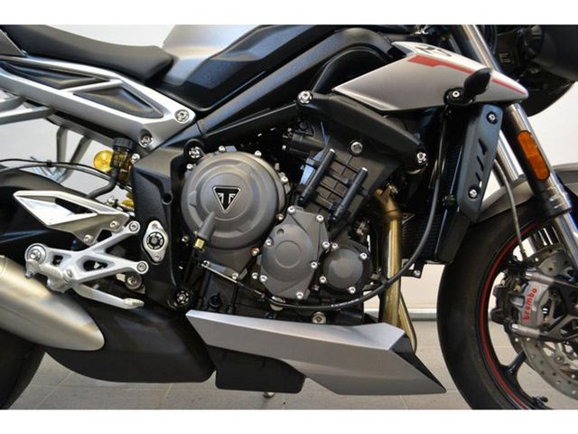triumph - street-triple-rs