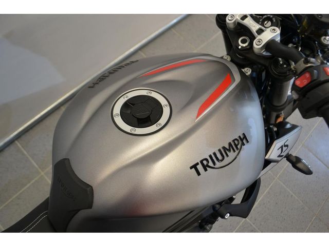 triumph - street-triple-rs