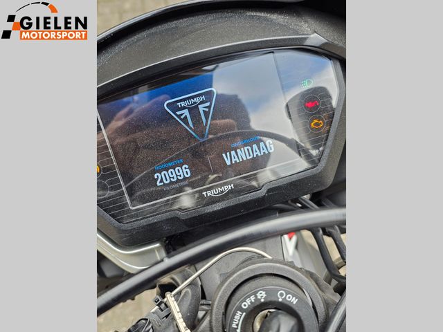triumph - street-triple-rs