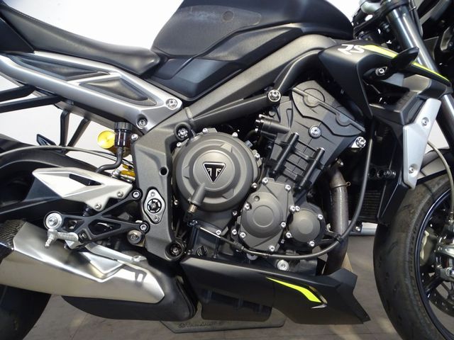 triumph - street-triple-rs