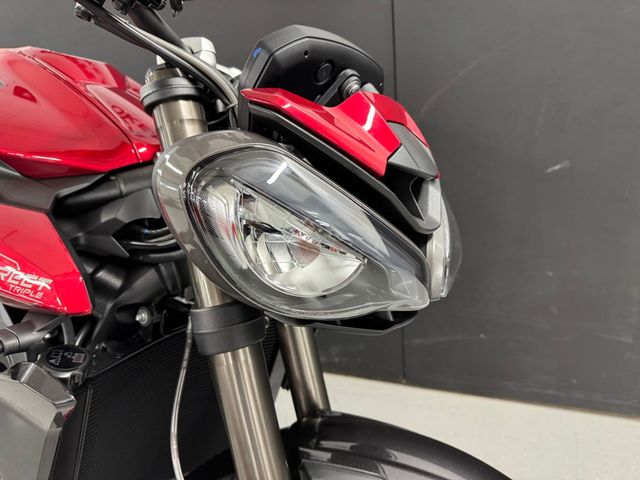 triumph - street-triple-rs