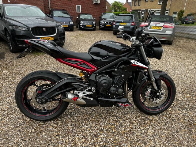 triumph - street-triple-rs