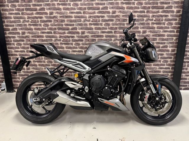 triumph - street-triple-rs