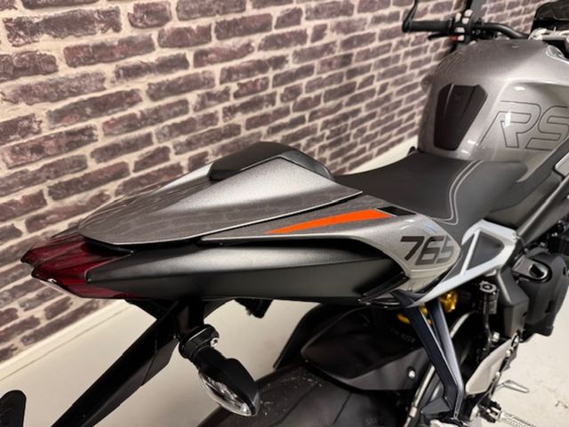 triumph - street-triple-rs
