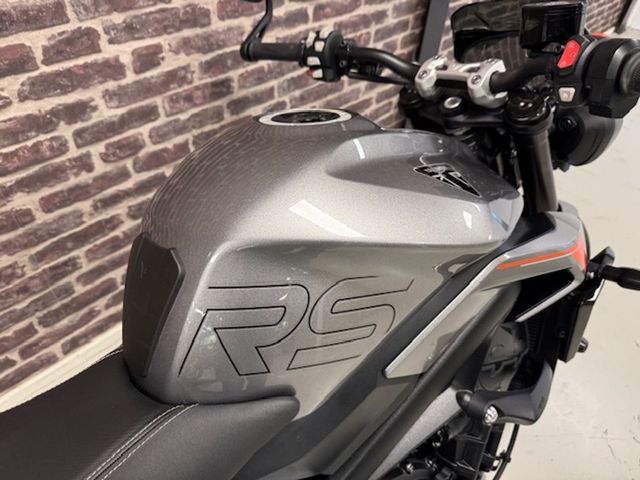 triumph - street-triple-rs
